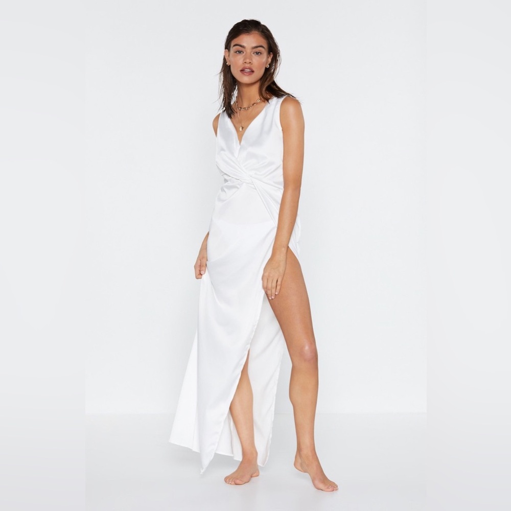Nasty gal white forget me knot maxi dress